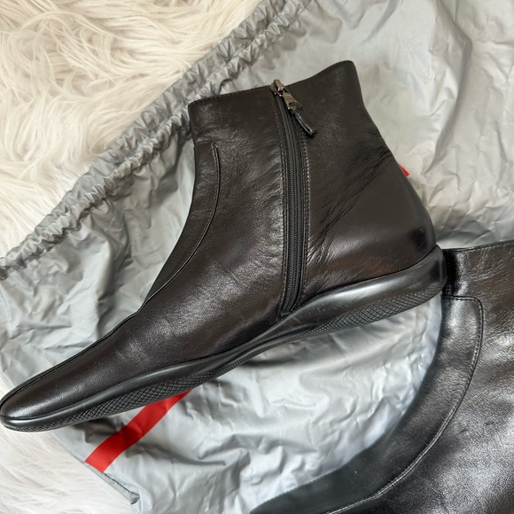 Women’s Prada booties - Picture 5 of 9